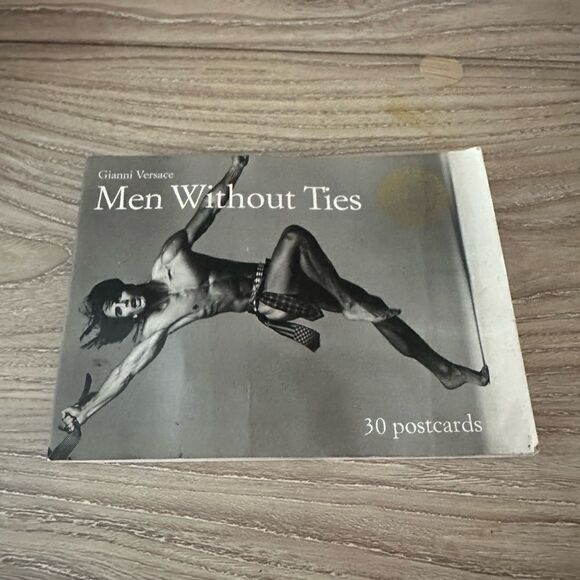 Vintage postcard set “men with ties” book - Picture 1 of 4